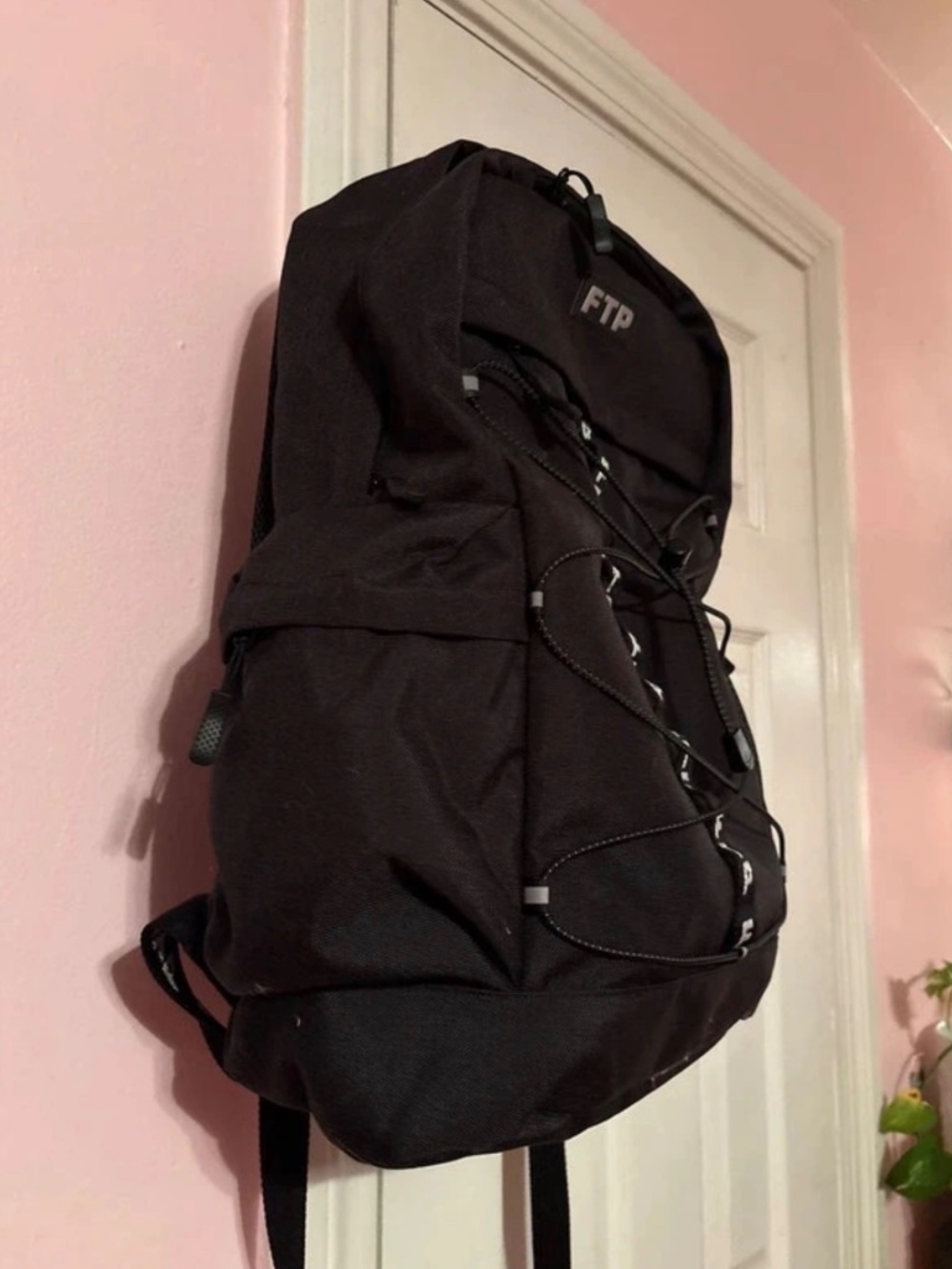 FTP Bungee Backpack - Picture 2 of 3